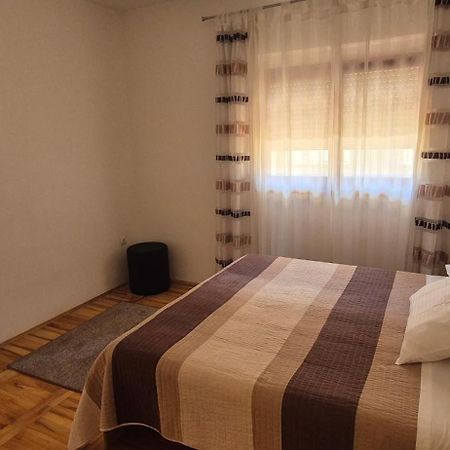 Sukošan Apartments Lena מראה חיצוני תמונה